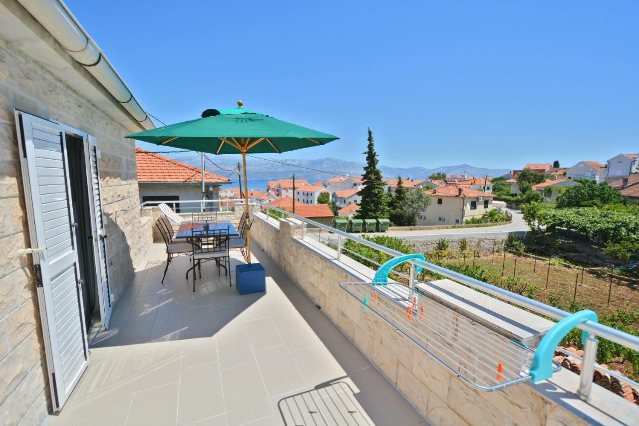 Villa Casablanca Supetar Exterior foto